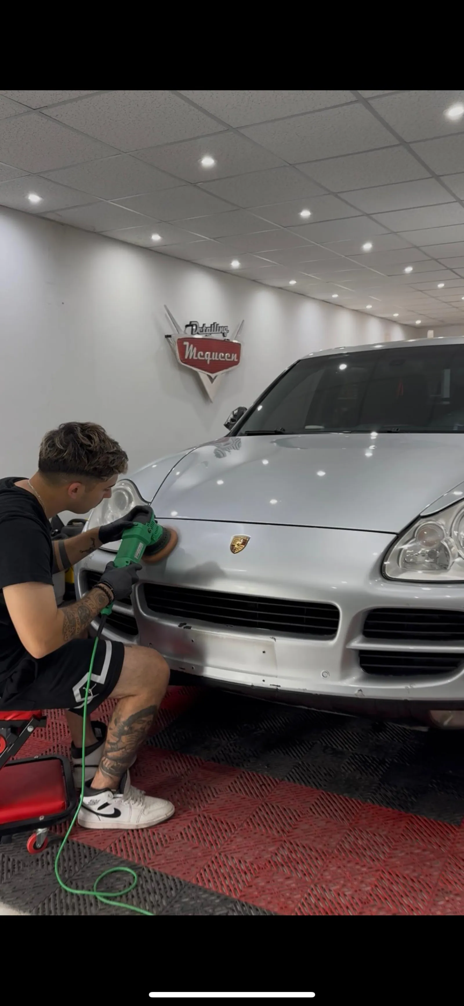 Pulido profesional sobre Porsche Cayenne
